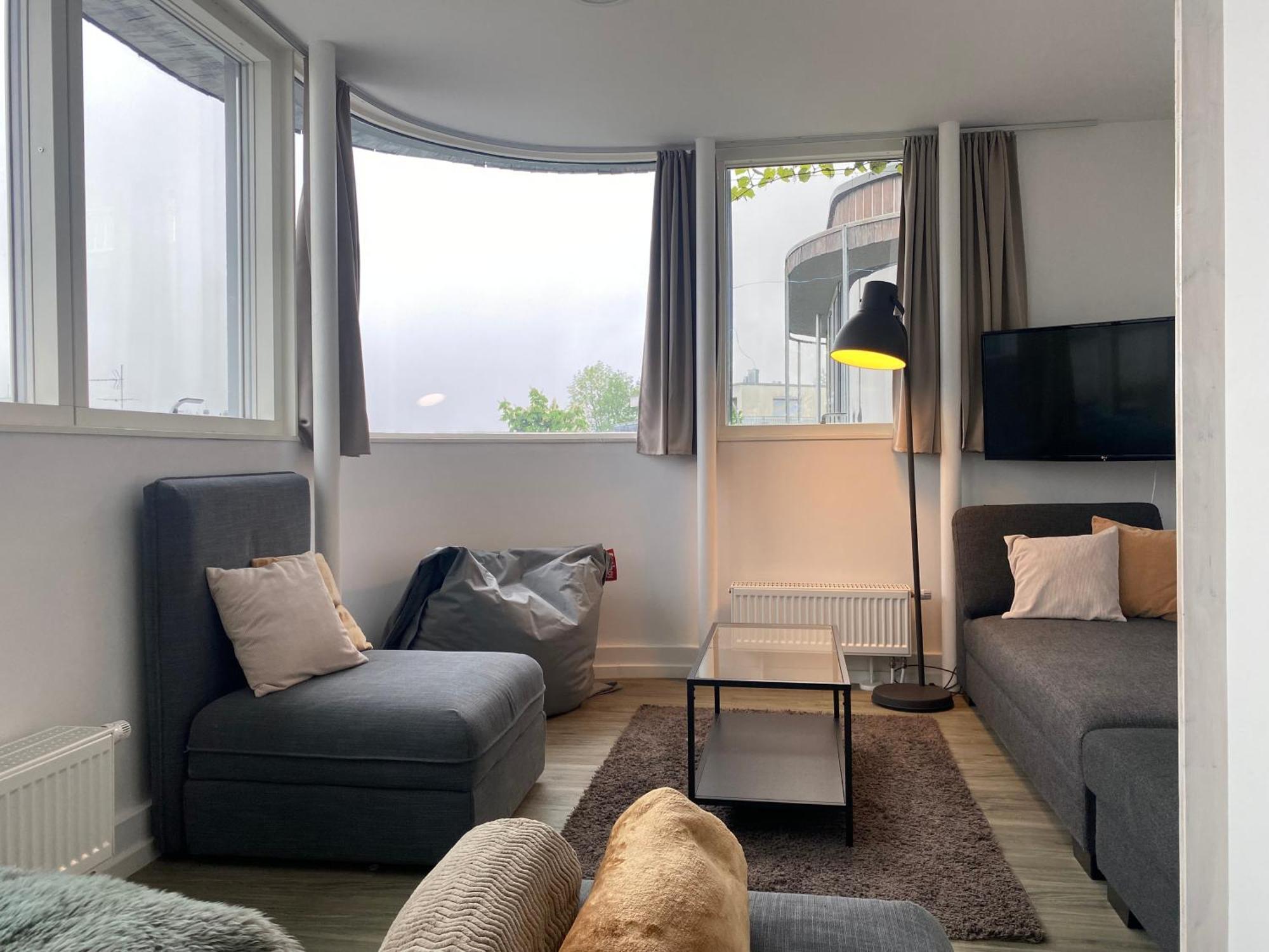 Omyxl Apartment